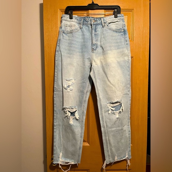 TNR Jeans Light-Wash Distressed High Rise Crop Mom Jeans NWT - Picture 1 of 11
